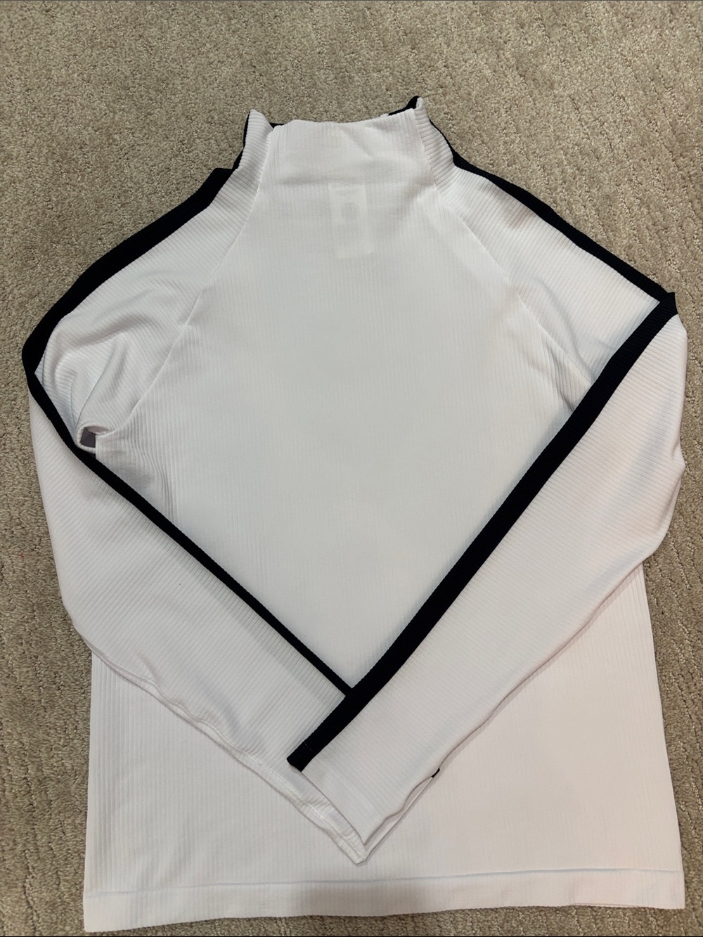 Athleta top - Picture 3 of 5